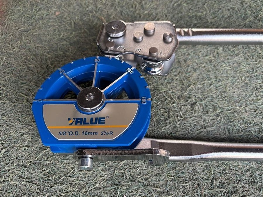 מכופף צינורות בלאק דיאמונד לקוטר 3/8